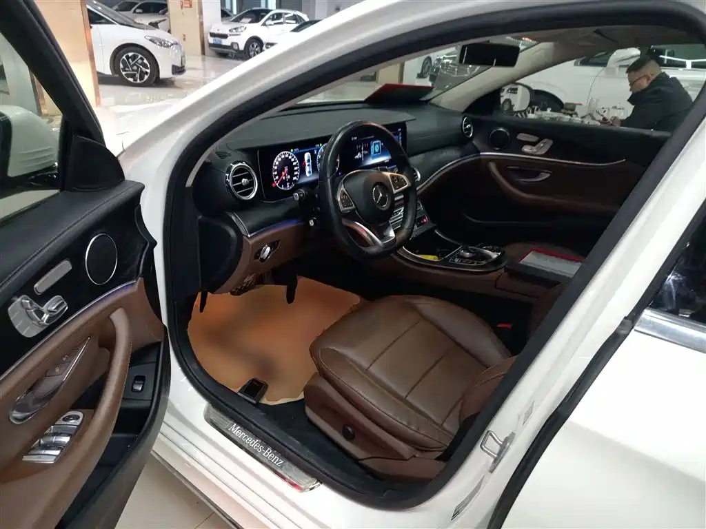 Mercedes-Benz E-Class 2018 E 300 L Sport Luxury фото 15