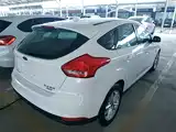 Фото 7 - Ford Focus