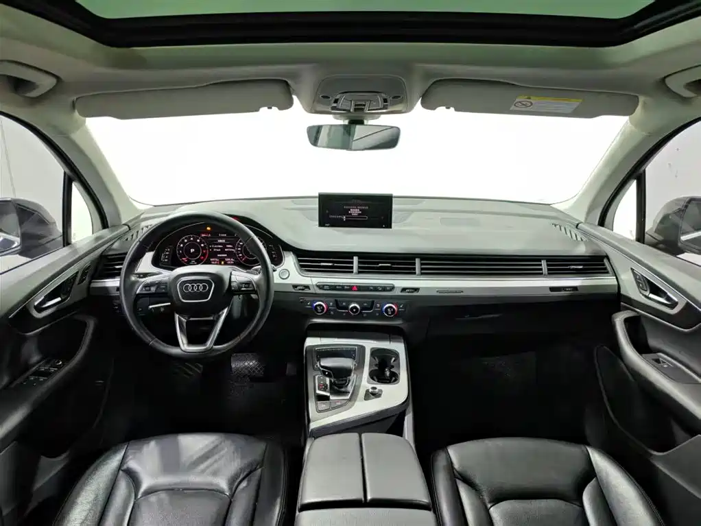Audi Q7 2019 45 TFSI Comfort фото 10