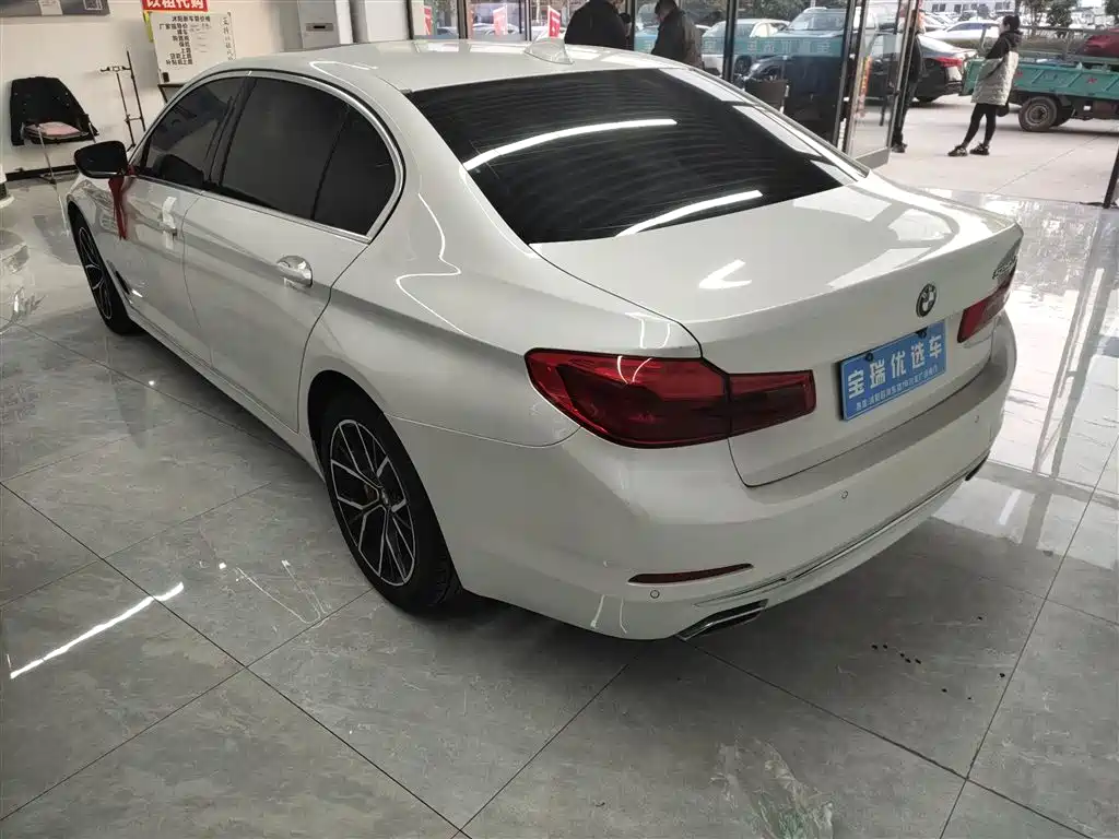 BMW 5 Series 2020 525Li Luxury Package фото 23