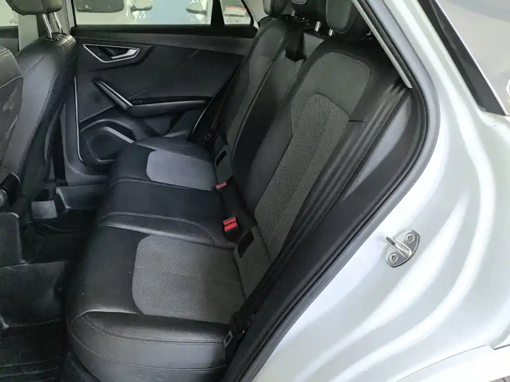 Фото 17 - Audi Q2L