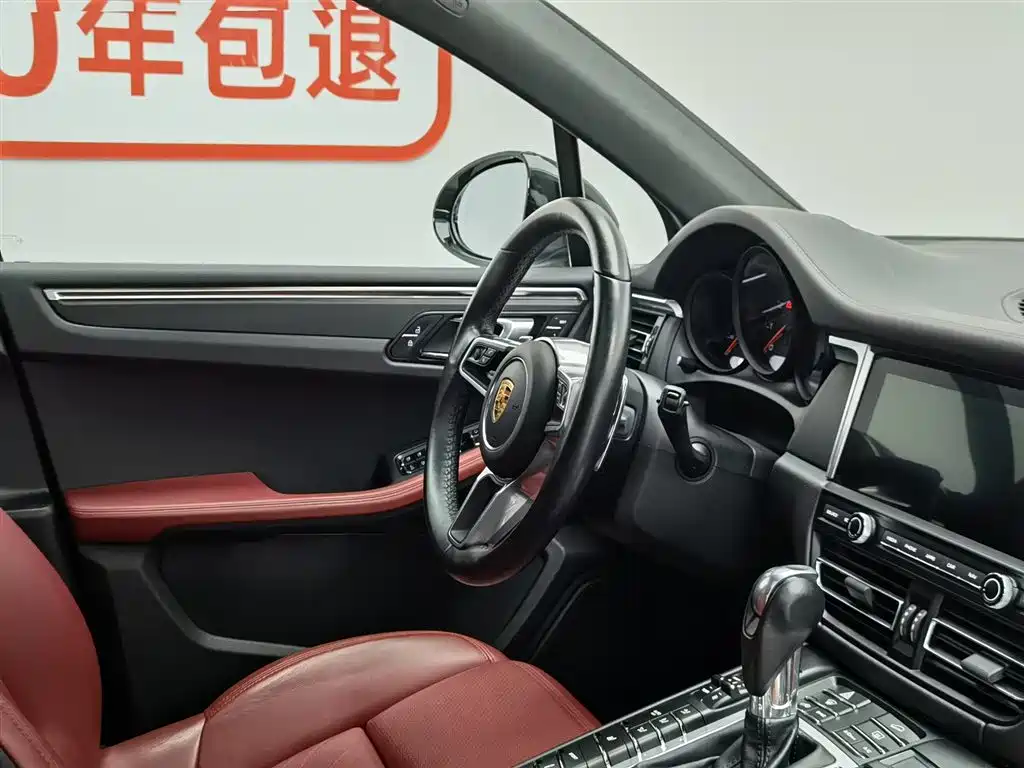 Porsche Macan 2021 Macan 2.0T фото 22