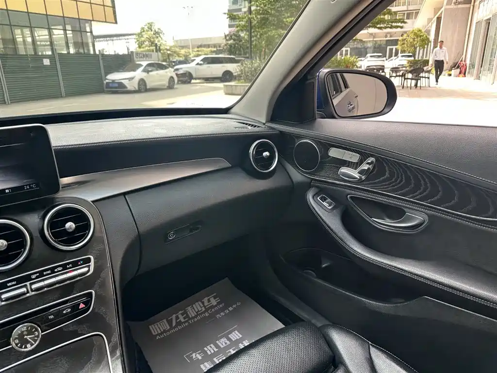 Mercedes-Benz C-Class 2017 C 200 L Sport фото 31