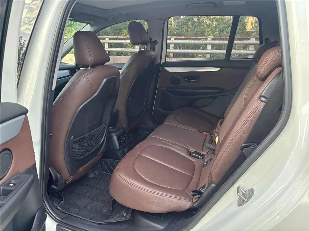 BMW 2 Series Gran Tourer 2015 218i Leading фото 6