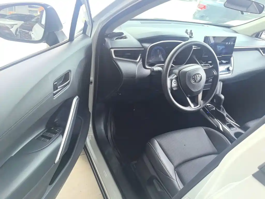 Toyota Frontlander 2025 2024 2.0L CVT Elite Edition