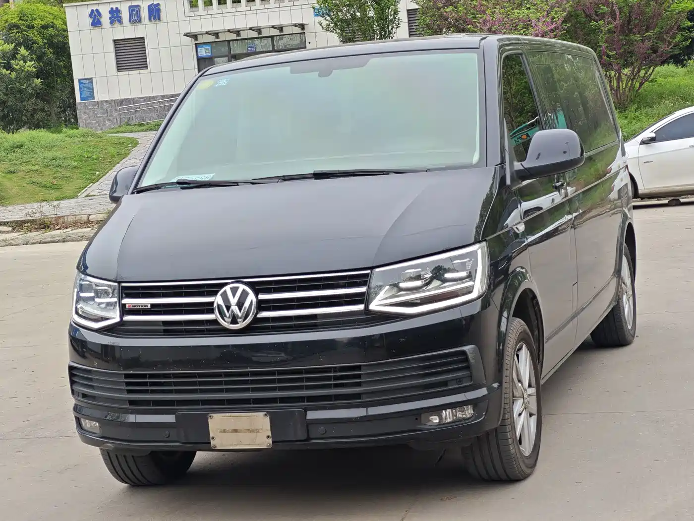 Volkswagen Caravelle 2018 2.0TSI 4WD Luxury Edition 7-Seater