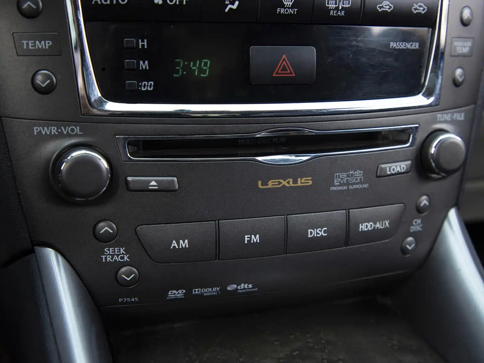 Фото 22 - Lexus IS