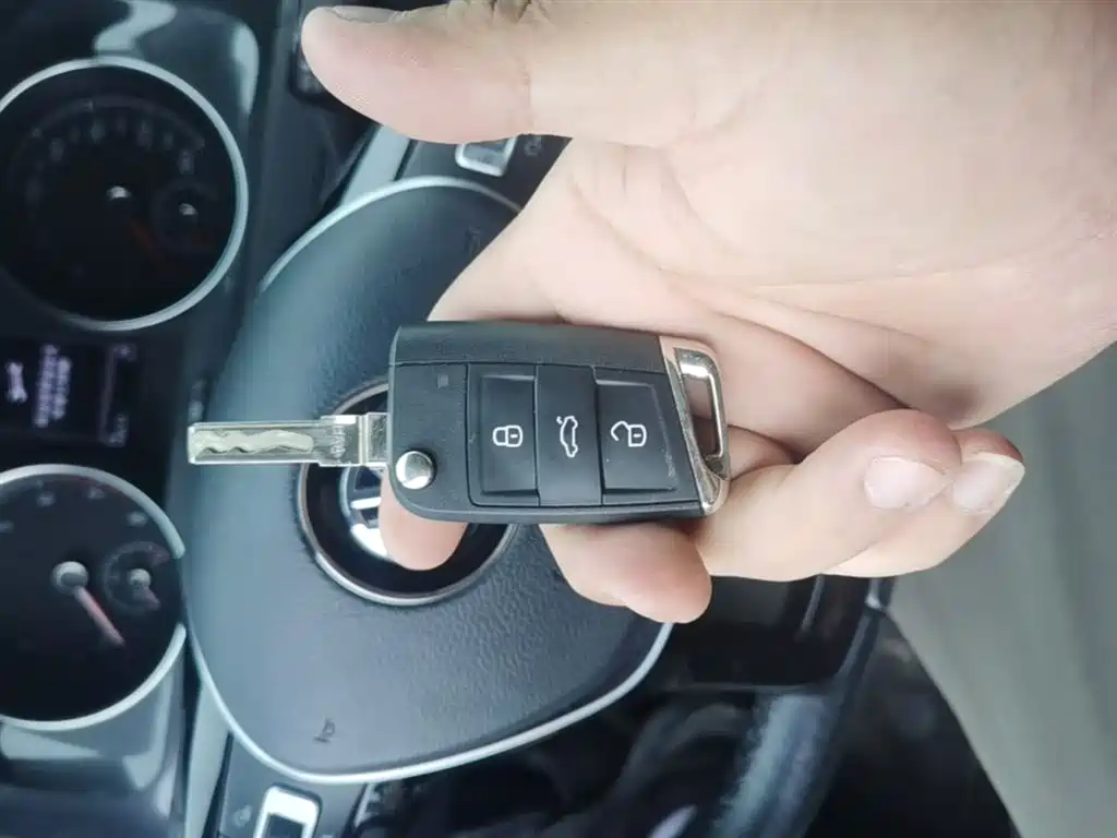 Volkswagen Golf 2018 1.6L Automatic Comfort фото 12