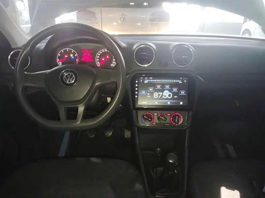 Volkswagen Jetta 2017 1.5L Manual Fashion фото 10