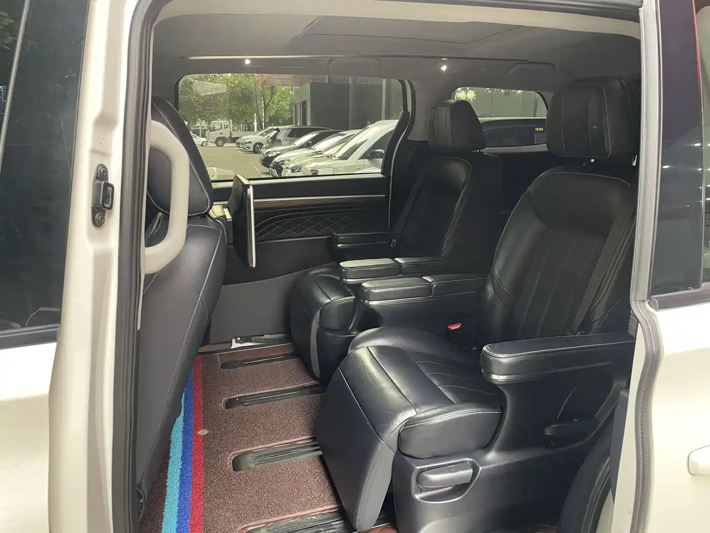 GAC Trumpchi Trumpchi M8 2020 Pilot 390T Flagship Edition фото 8
