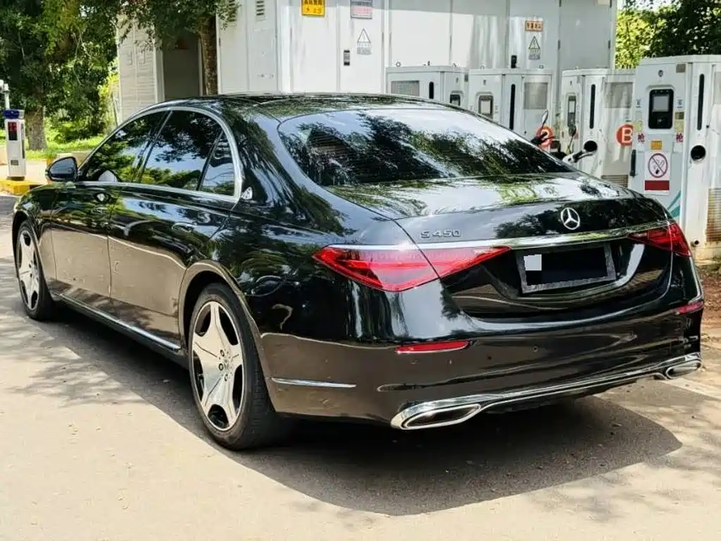 Фото 9 - Mercedes-Benz S-Class