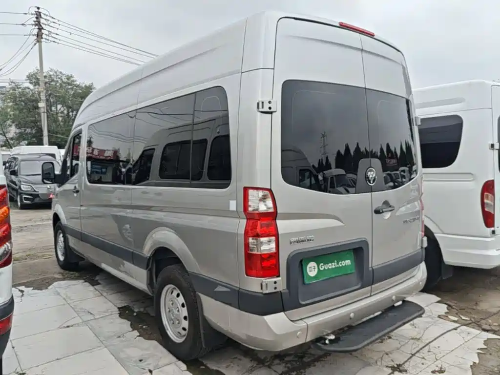 Foton Tuyano 2024 2024 Lucky Elephant Multi-purpose 2.0T Manual Long Wheelbase Medium Roof Single Rear Tire 5/6/7/9-seater