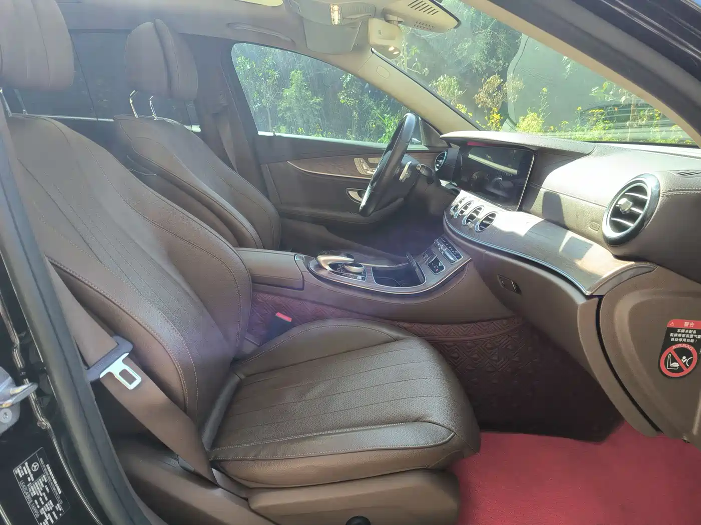 Mercedes-Benz E-Class 2018 E 300 L Luxury фото 11