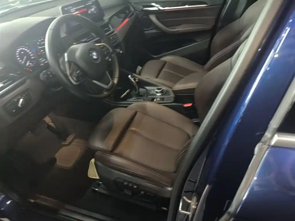 BMW X1 2020 sDrive25Li Leading Model фото 15