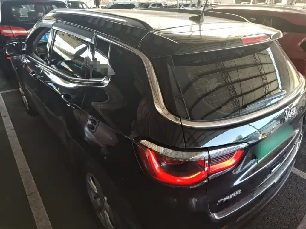 Jeep Compass 2021 2020 220T Automatic Leading Edition
