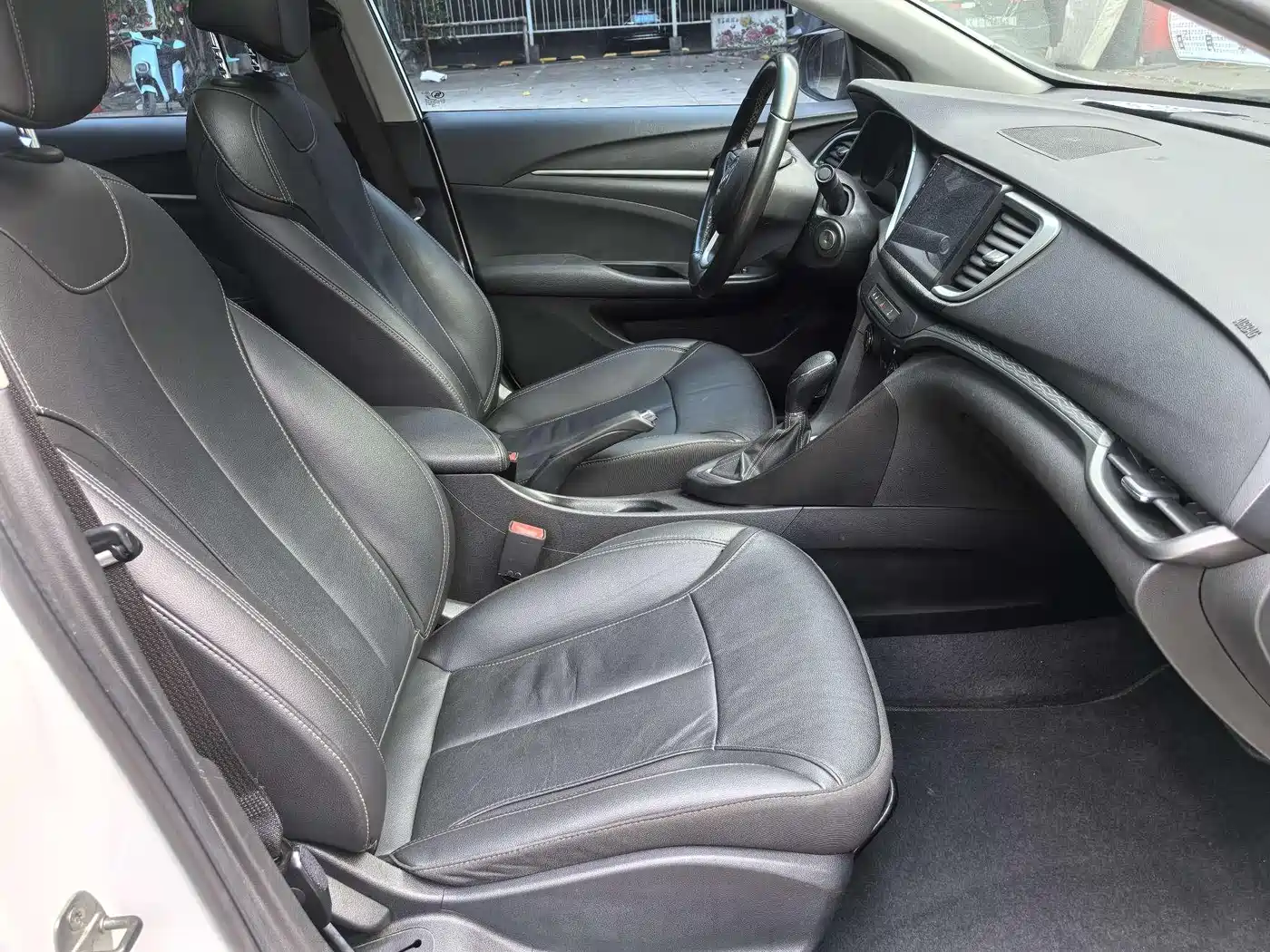 Buick Excelle 2018 18T Automatic Elite фото 14