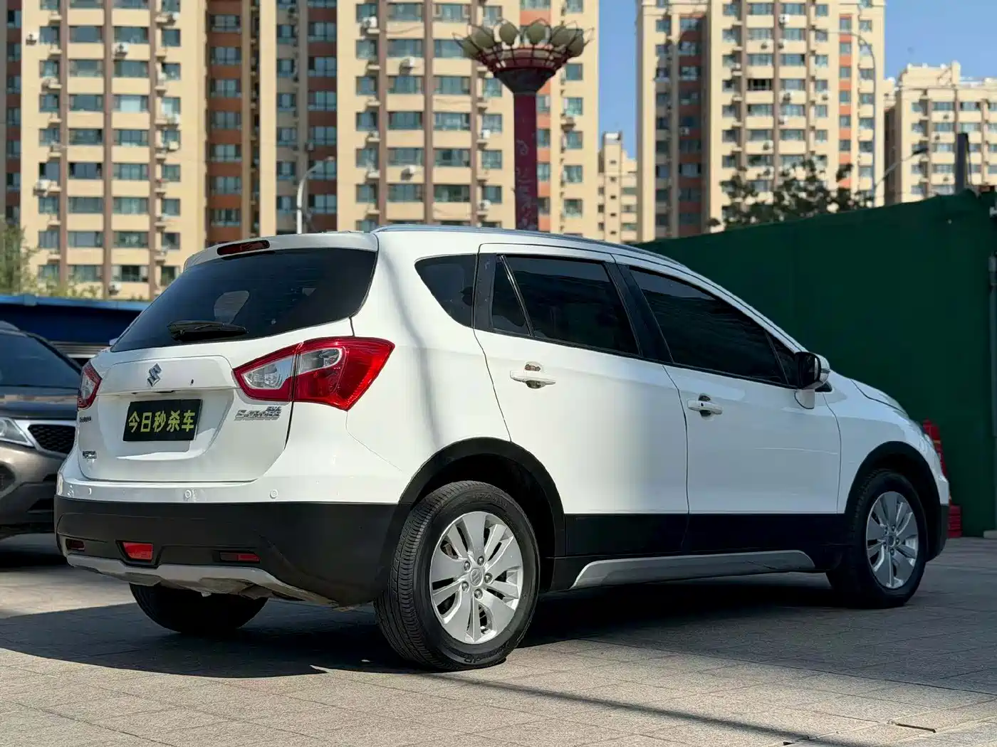 Suzuki SX4 S-Cross 2014 2014 1.6L CVT 2WD Elite