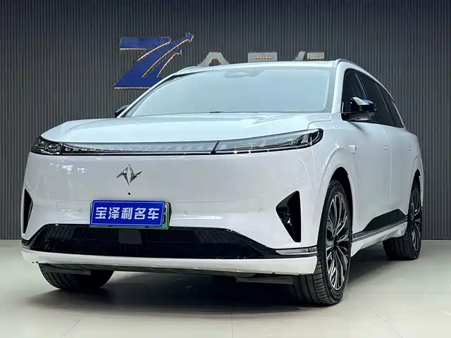 Dongfeng eπ008 636Max纯电版 5座