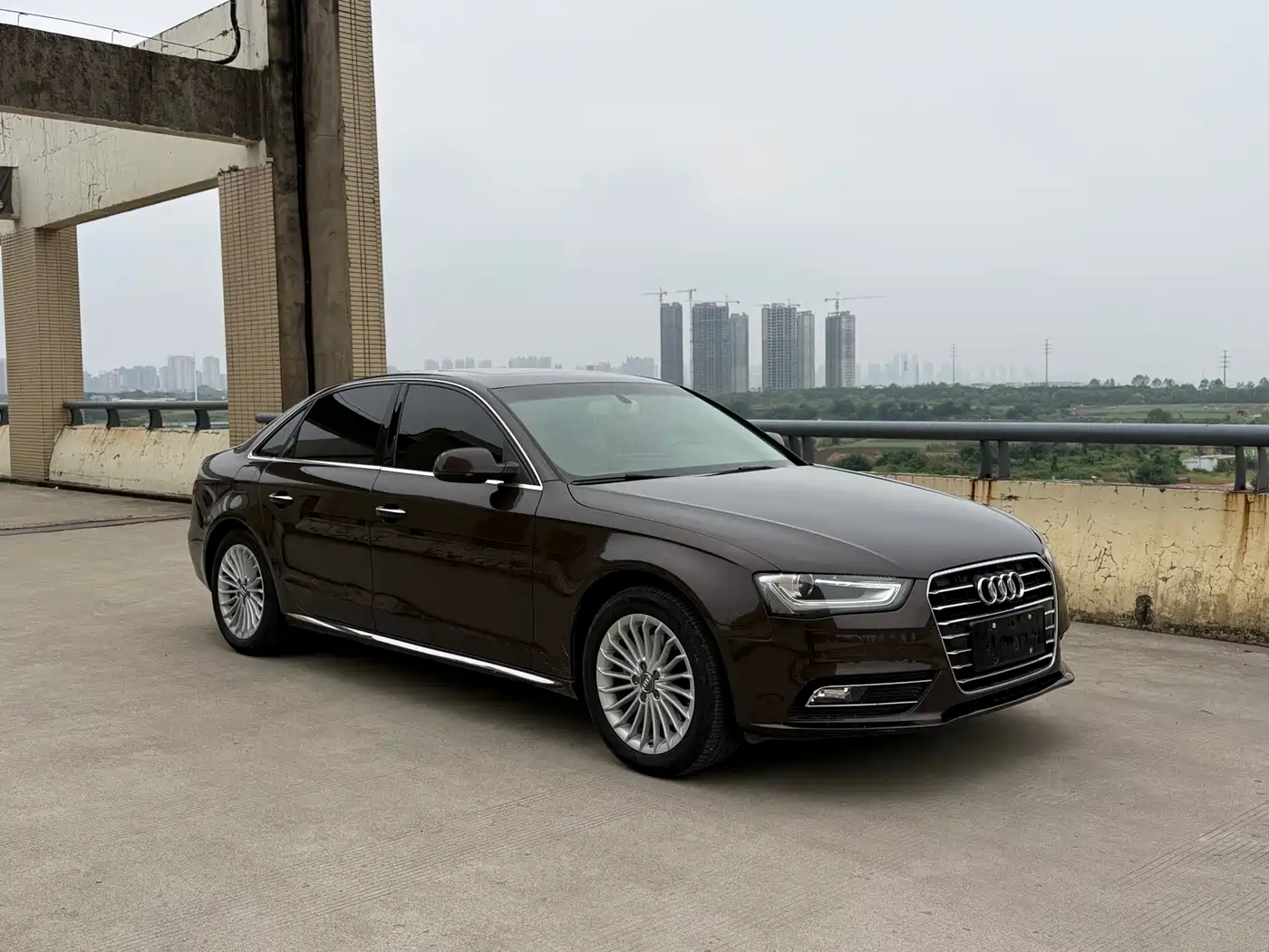 Photo 3 - Audi A4L