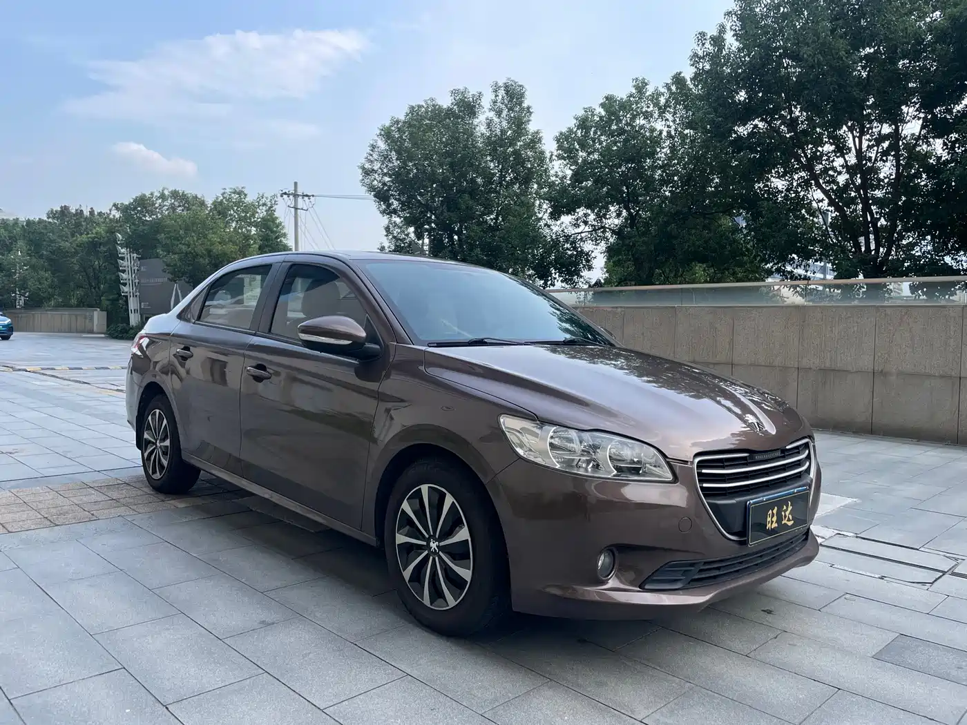 Peugeot 301 2014 2014 1.6L Automatic Comfort Edition