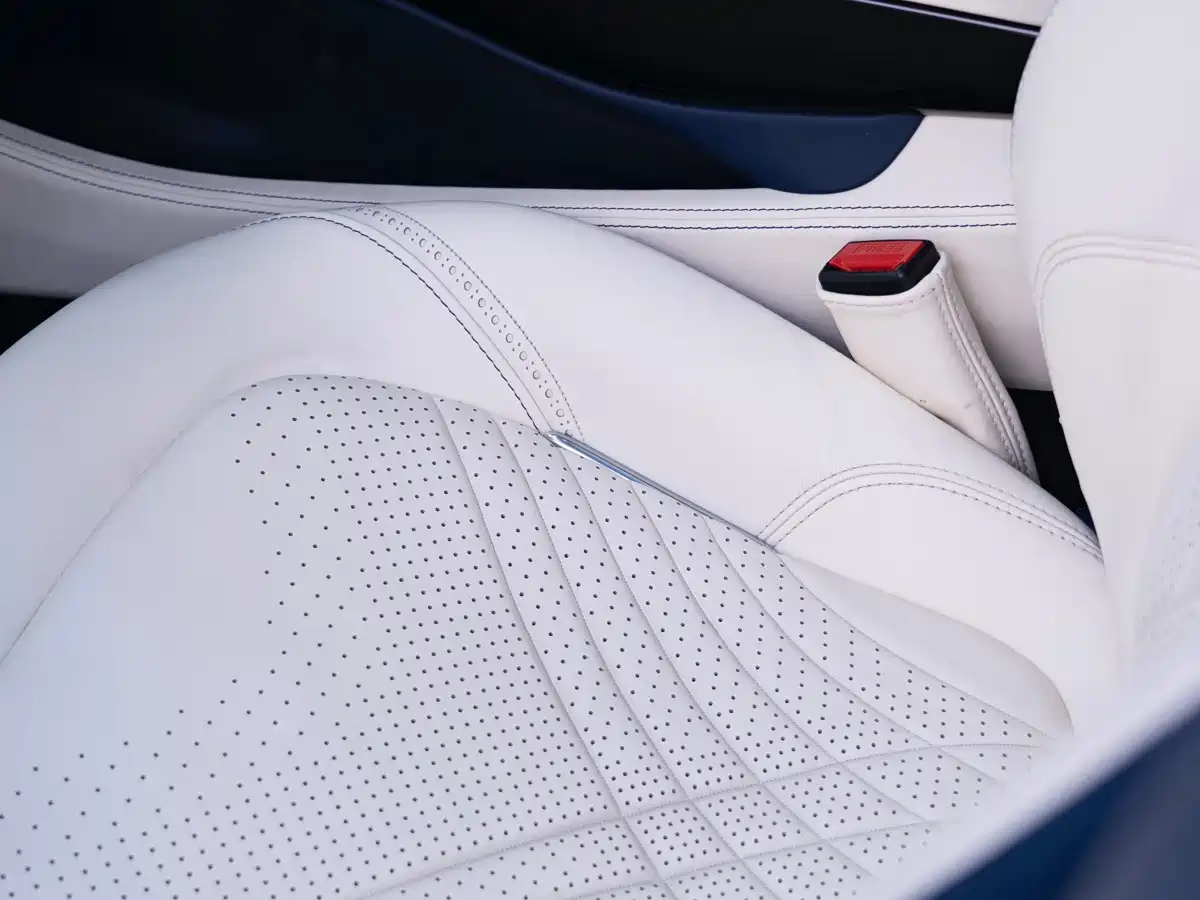 Aston Martin DBX 2022 2022 4.0T V8