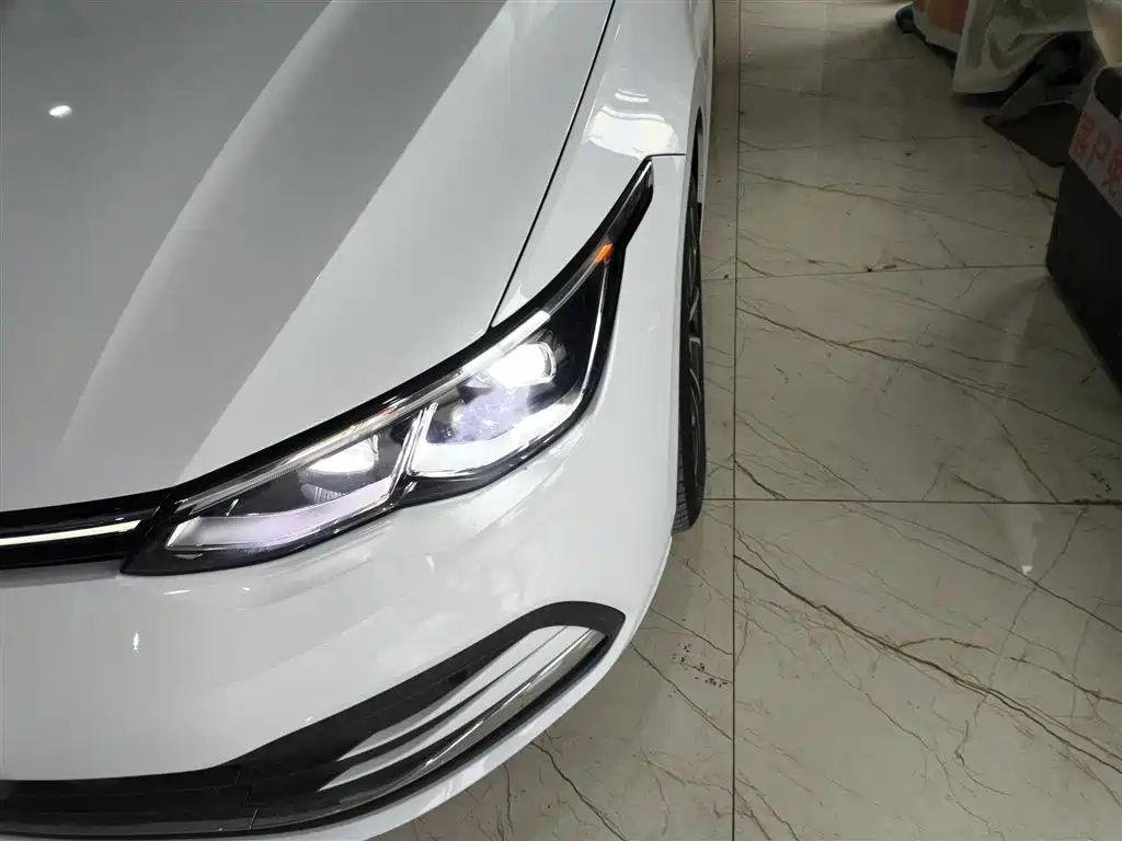 Volkswagen Golf 2021 280TSI DSG Pro фото 18