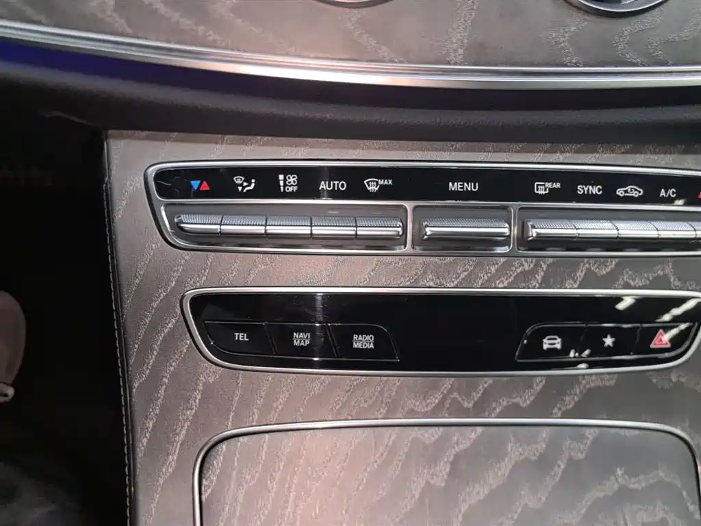 Mercedes-Benz CLS 2021 CLS 300 Luxury фото 13