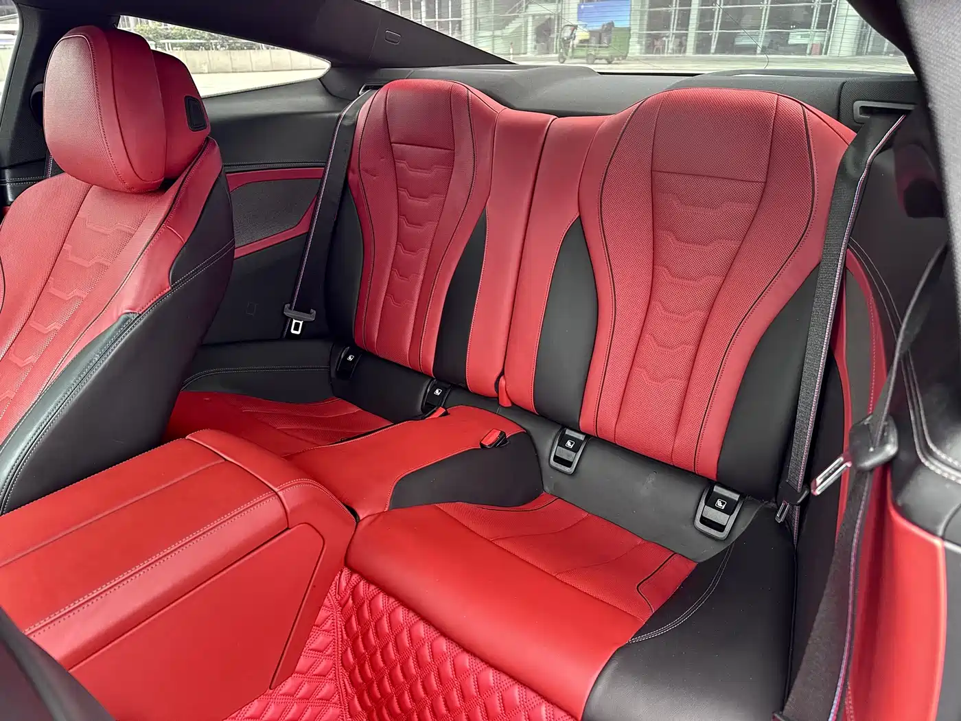 BMW 8 Series 2019 840i 2-Door Coupe Launch Limited Edition фото 13