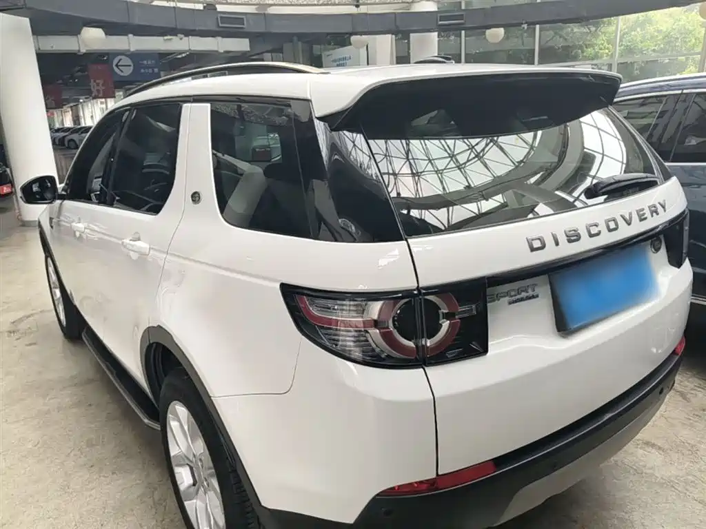Land Rover Discovery Sport 2016 2.0T HSE фото 5