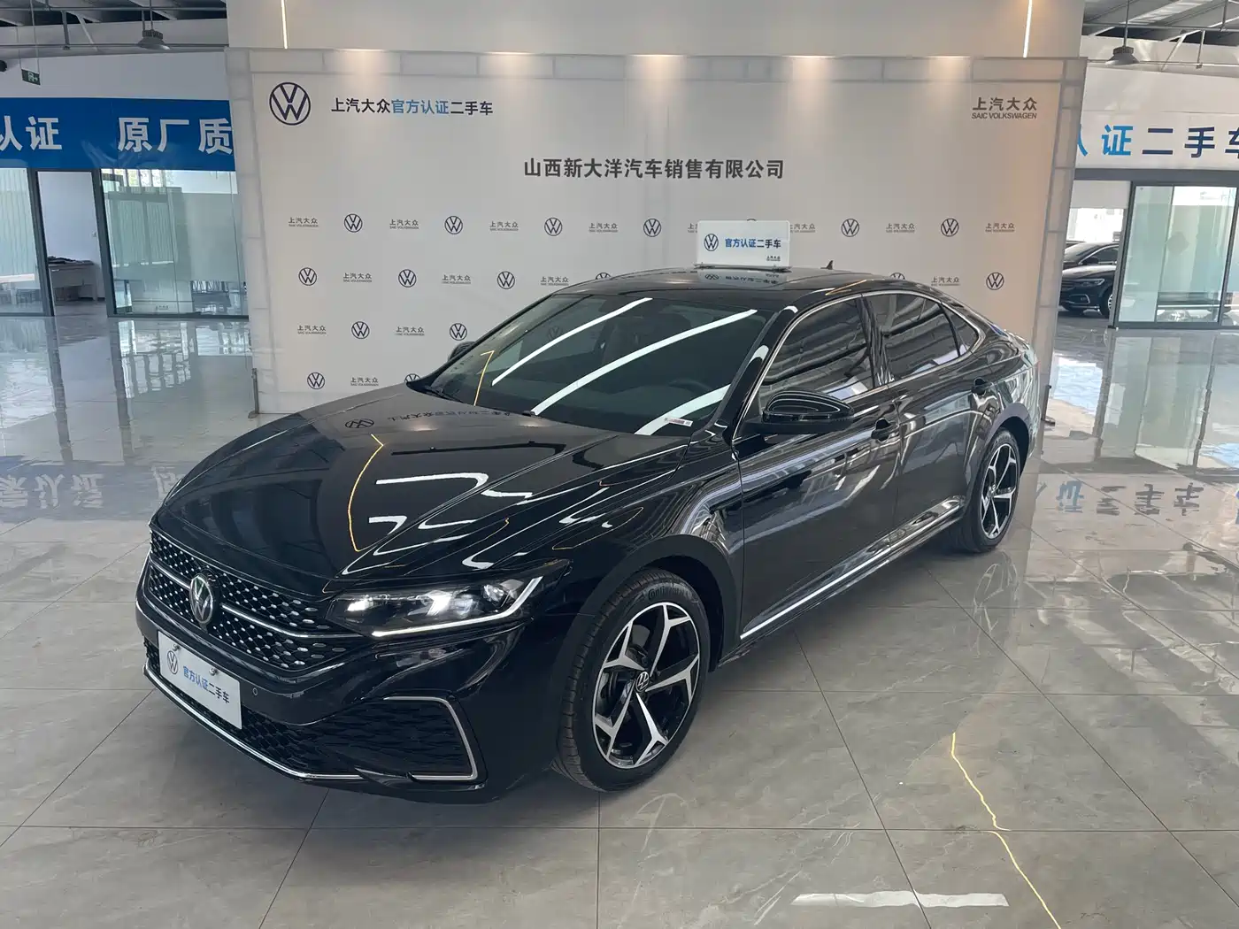 Volkswagen Passat 2024 Model 380TSI Starlight Elite