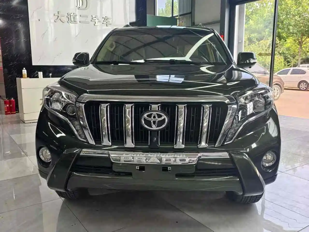 Toyota Prado (Import) 2014 2.7L Automatic Standard Edition фото 2