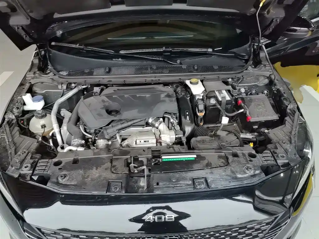 PEUGEOT 408