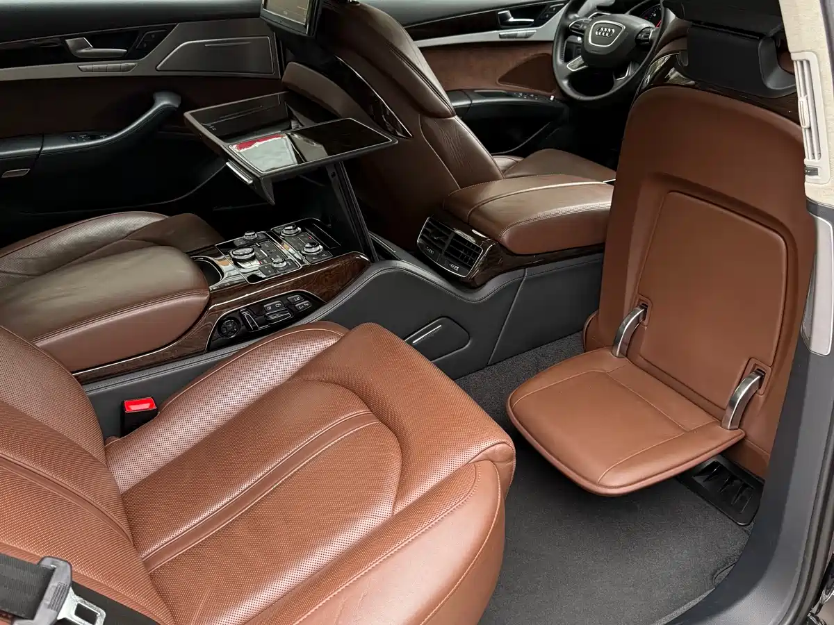 Audi A8 2011 2011 A8L 3.0 TFSI quattro Luxury (213kW)