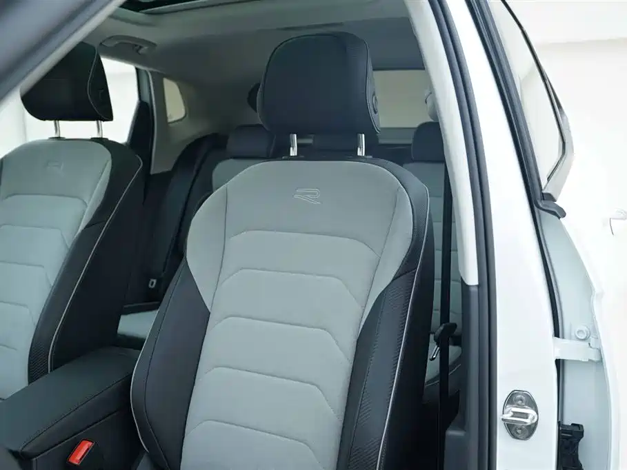 Volkswagen Tayron X 2024 330TSI 2WD Premium High-Performance Edition фото 13