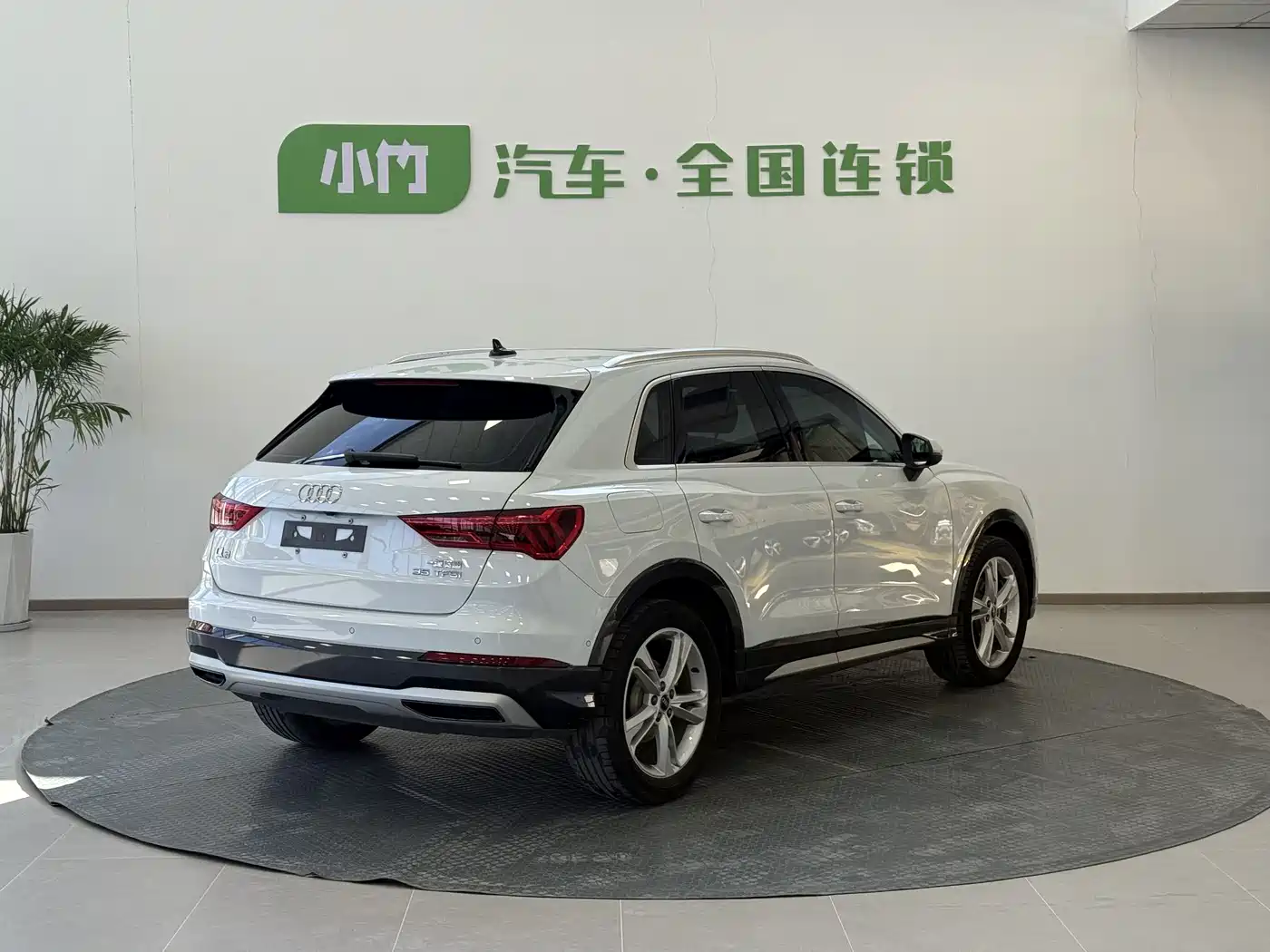Audi Q3 2022 35 TFSI Fashion Elegance фото 7