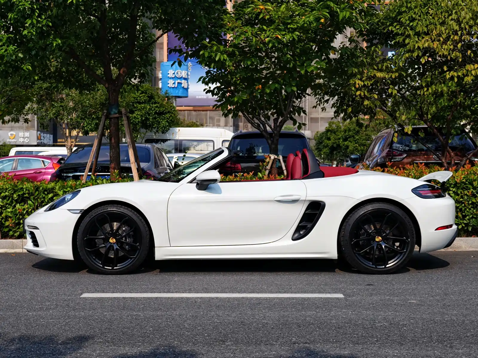 صورة 3 - Porsche 718