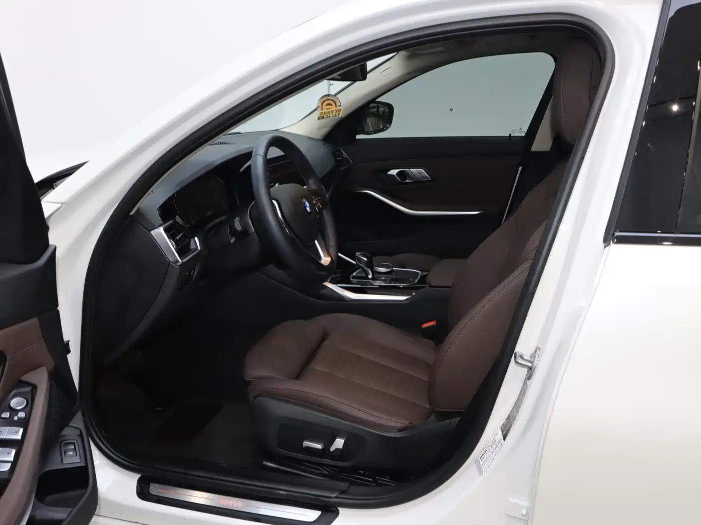 BMW 3 Series 2022 320i Sport Package фото 13