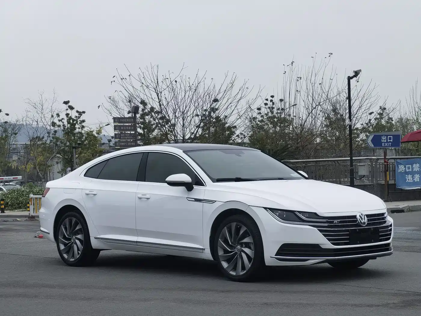 Volkswagen FAW-Volkswagen CC 2019 330TSI Luxury Appearance (China V) фото 3
