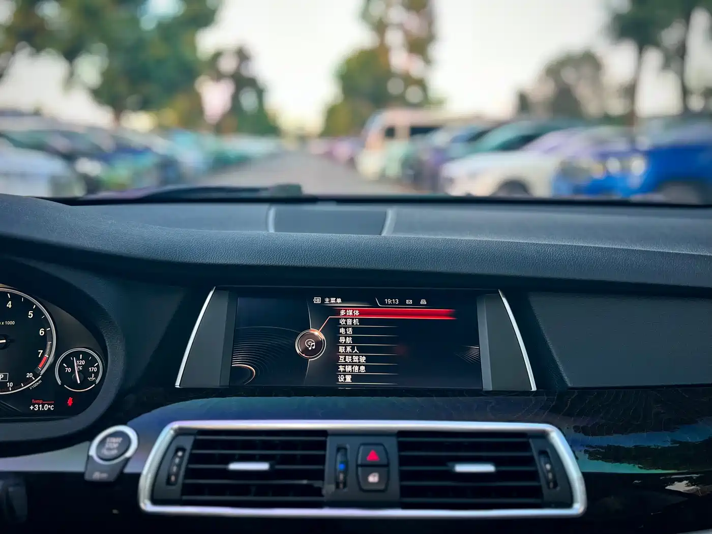 BMW 5 Series GT 2016 2015 528i Leading