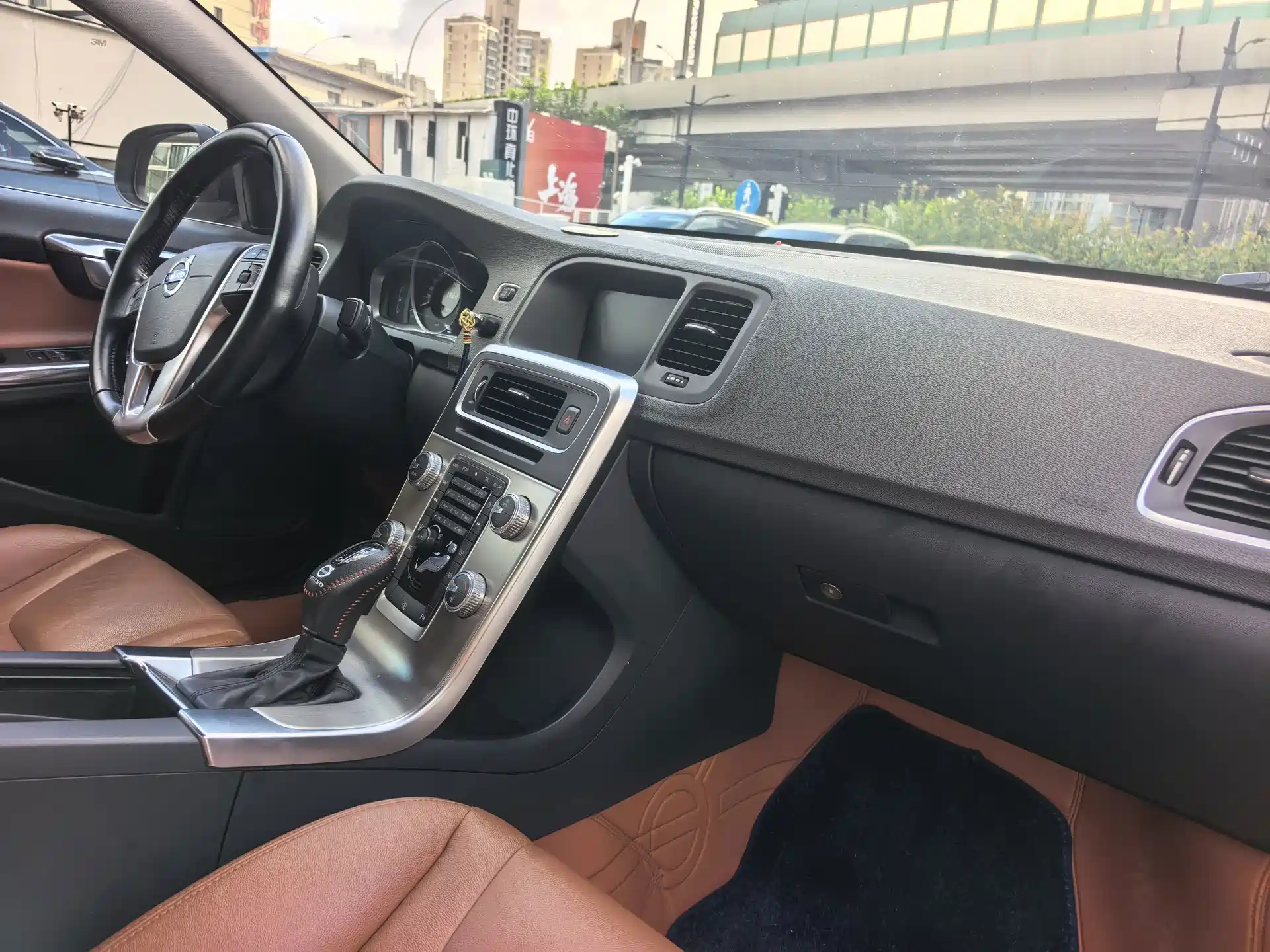 Фото 6 - Volvo S60