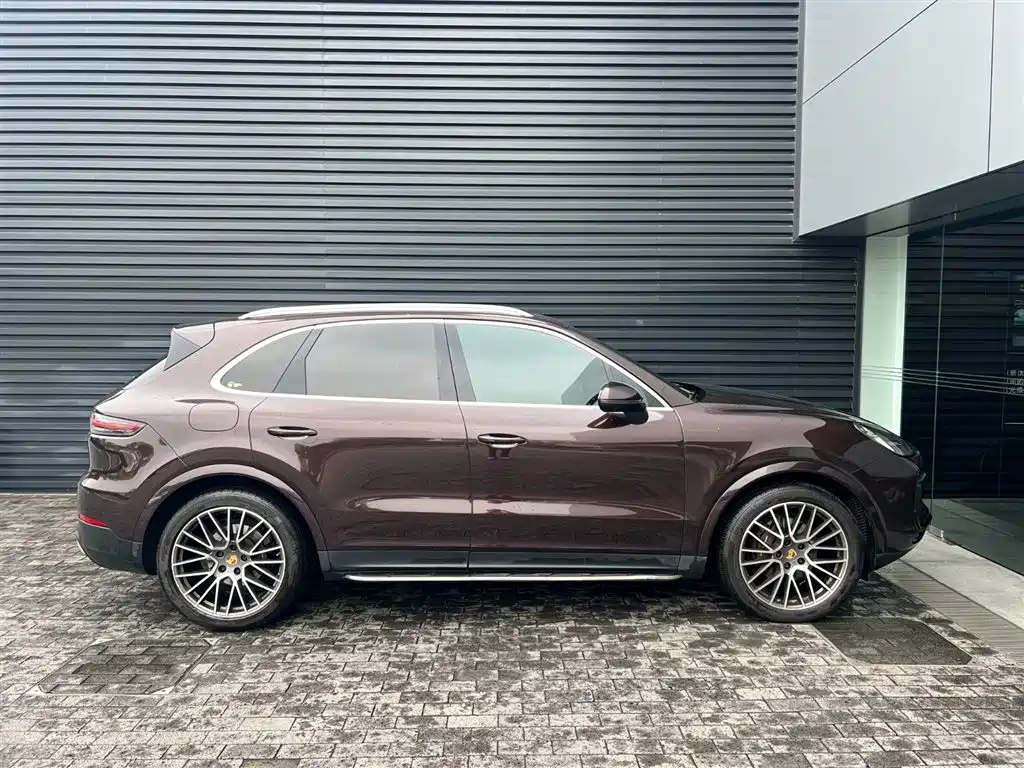 Porsche Cayenne фото 3
