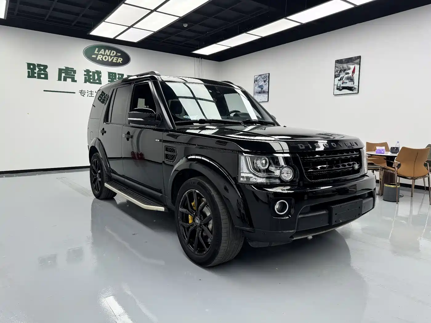 Land Rover Discovery 2016 3.0 SC V6 HSE фото 3