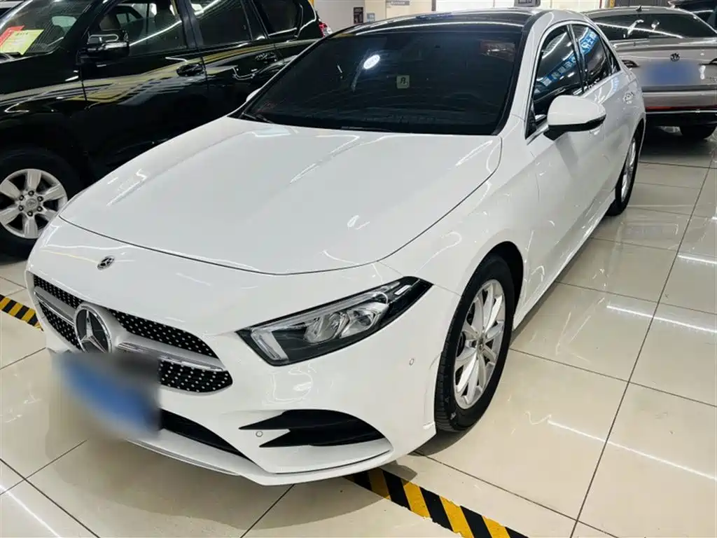 Mercedes-Benz A-Class 2022 Facelift A 200 L Sport Sedan Dynamic