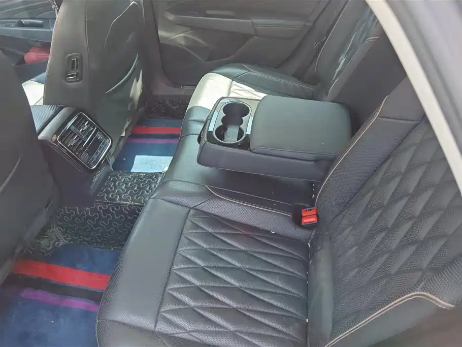 VOLKSWAGEN PASSAT NEW ENERGY