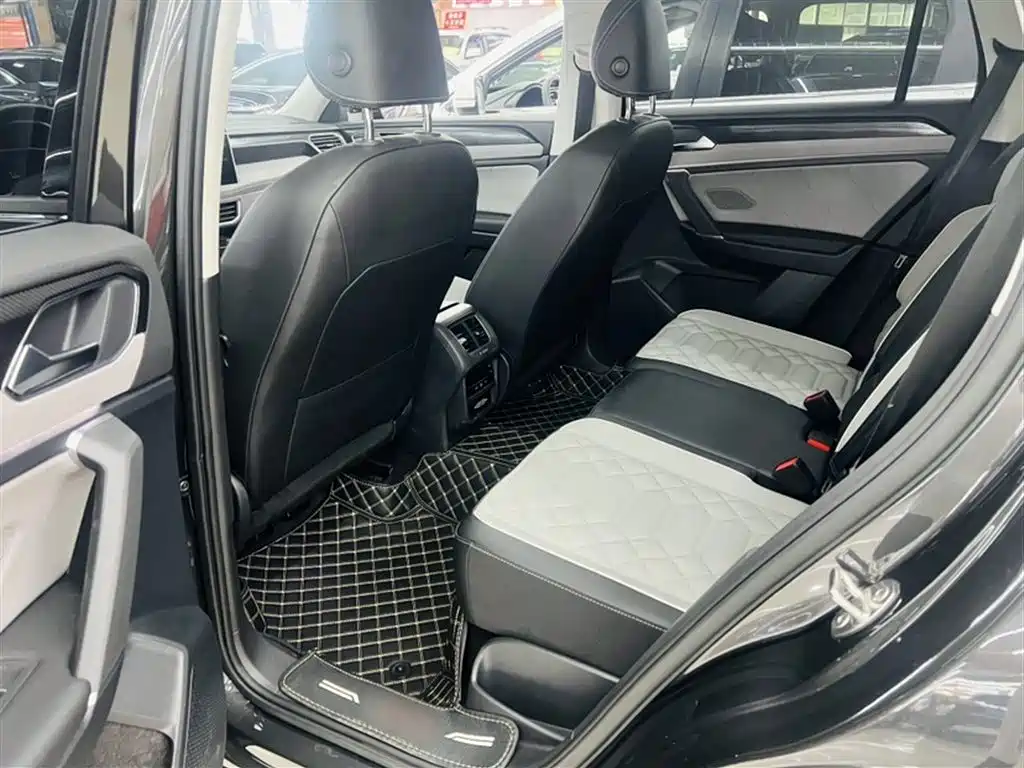 Volkswagen Tayron 2024 330TSI 2WD Luxury Plus Advanced фото 18