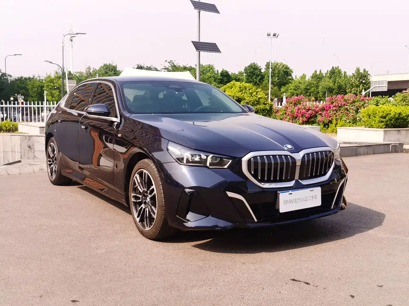 BMW 5 Series 2024 525Li M Sport Package фото 3