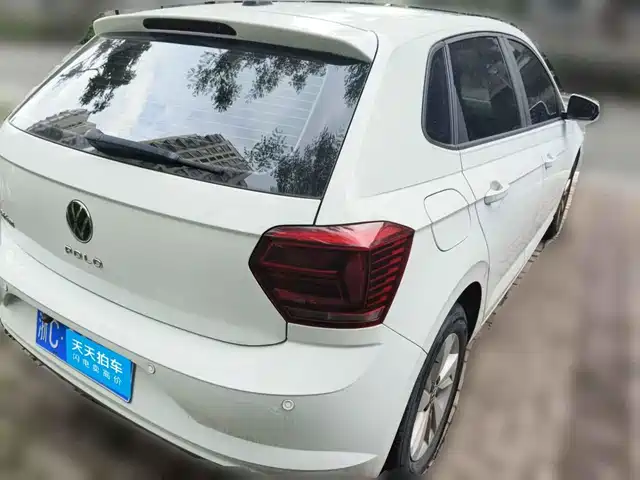Volkswagen Polo 2023 Facelift Plus 1.5L Automatic Panorama Enjoyment Edition — фото 2