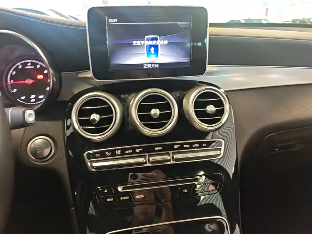 Mercedes-Benz GLC 2019 Model GLC 200 L 4MATIC фото 13