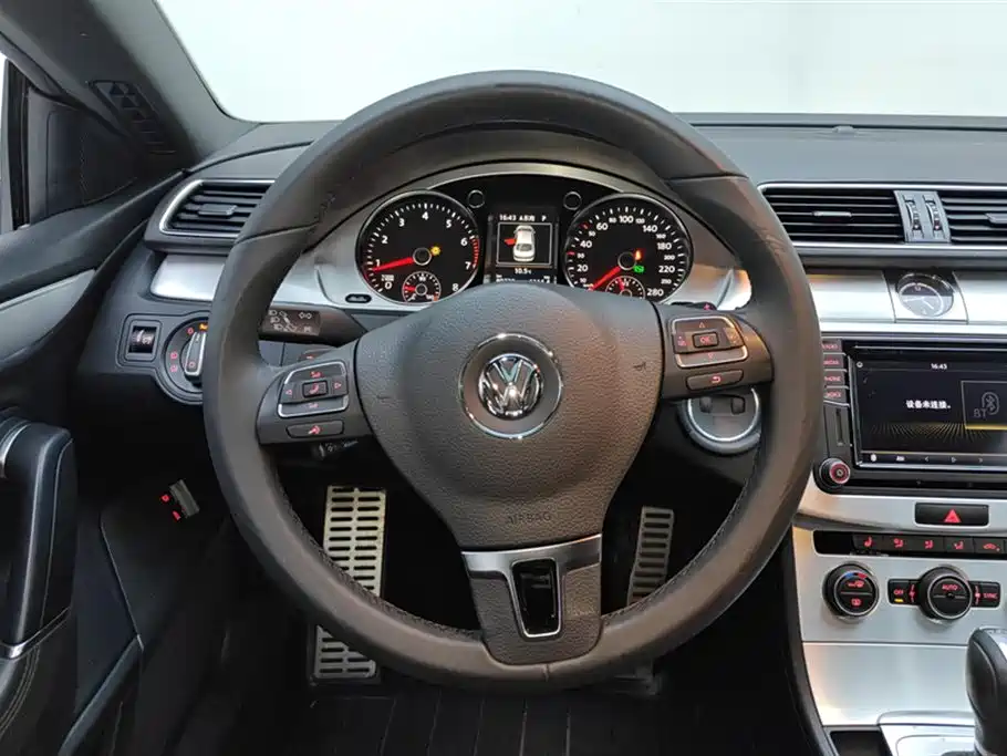 Volkswagen FAW-Volkswagen CC 2018 1.8TSI Luxury фото 15