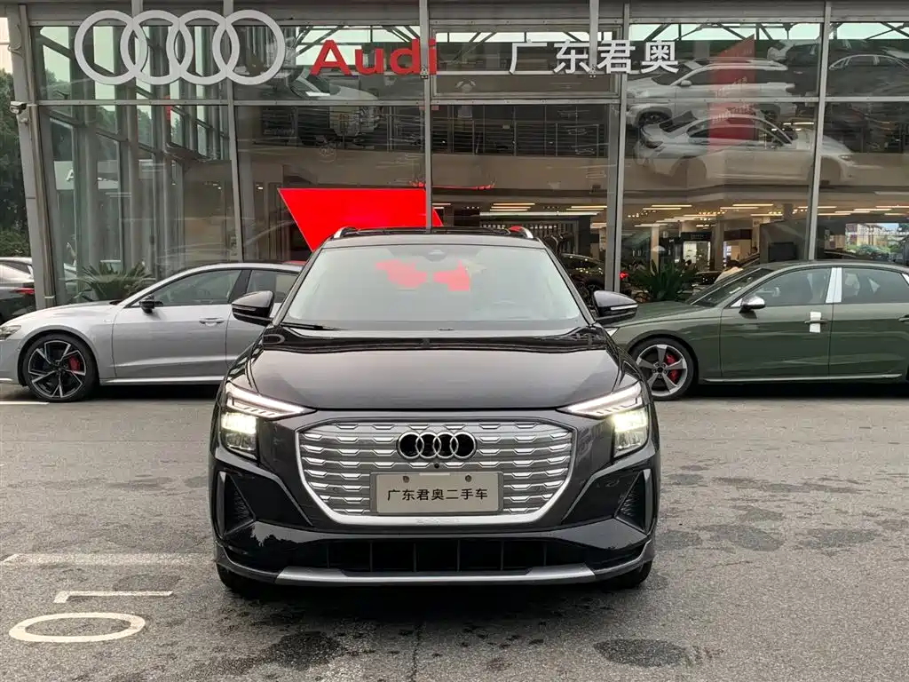 Audi Q5 e-tron 2023 40 e-tron Shining Edition Brocade Package фото 2